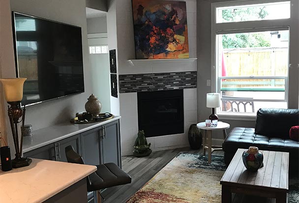 SapphireConsulting-After-John'sLandingTownhome-FamilyRoom2